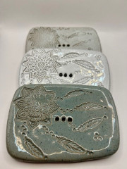 Keramická mýdlenka s ornamenty - originál ruční výroby